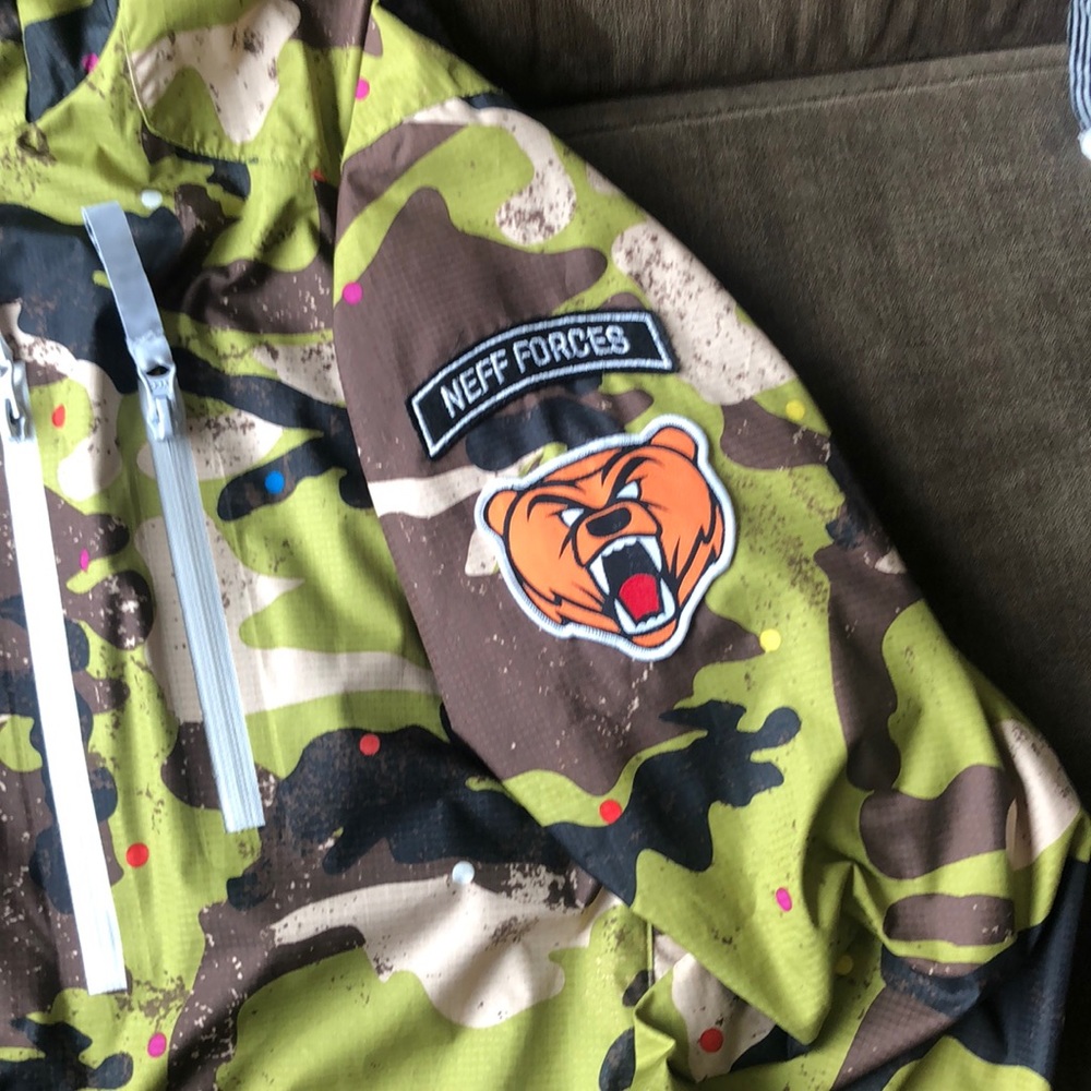 Neff wind breaker - Picture 3 of 4